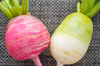鮮やかなピンク色♪ 食卓彩る 紅芯大根！