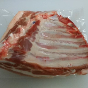 肉厚スペアリブ ブロック 約750g×２個　品種 WLD三元交配豚