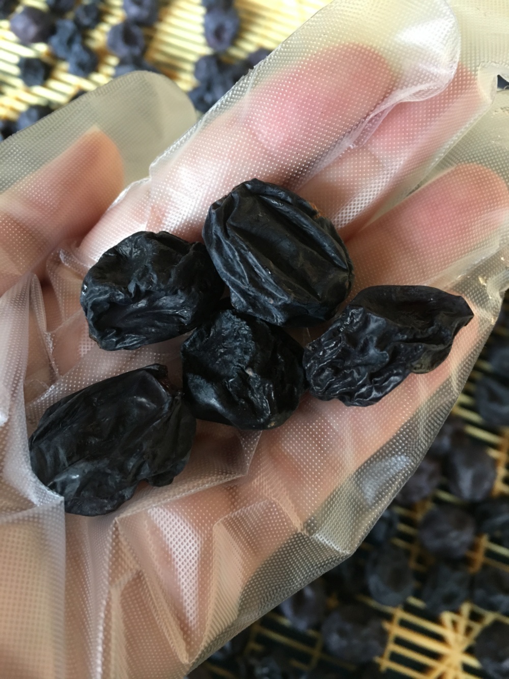 セミドライぶどうミックス（半生 干しぶどう）500g | 秀果園