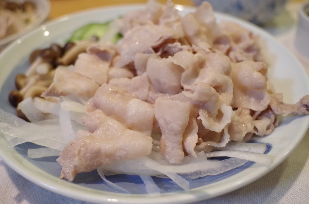 豚バラ肉しゃぶしゃぶ用スライス　発酵食品を食べた豚「雪乃醸」