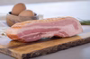 【乾塩法で製造！】炭火焼バラベーコン-デュロック純粋種「やまの華豚」使用