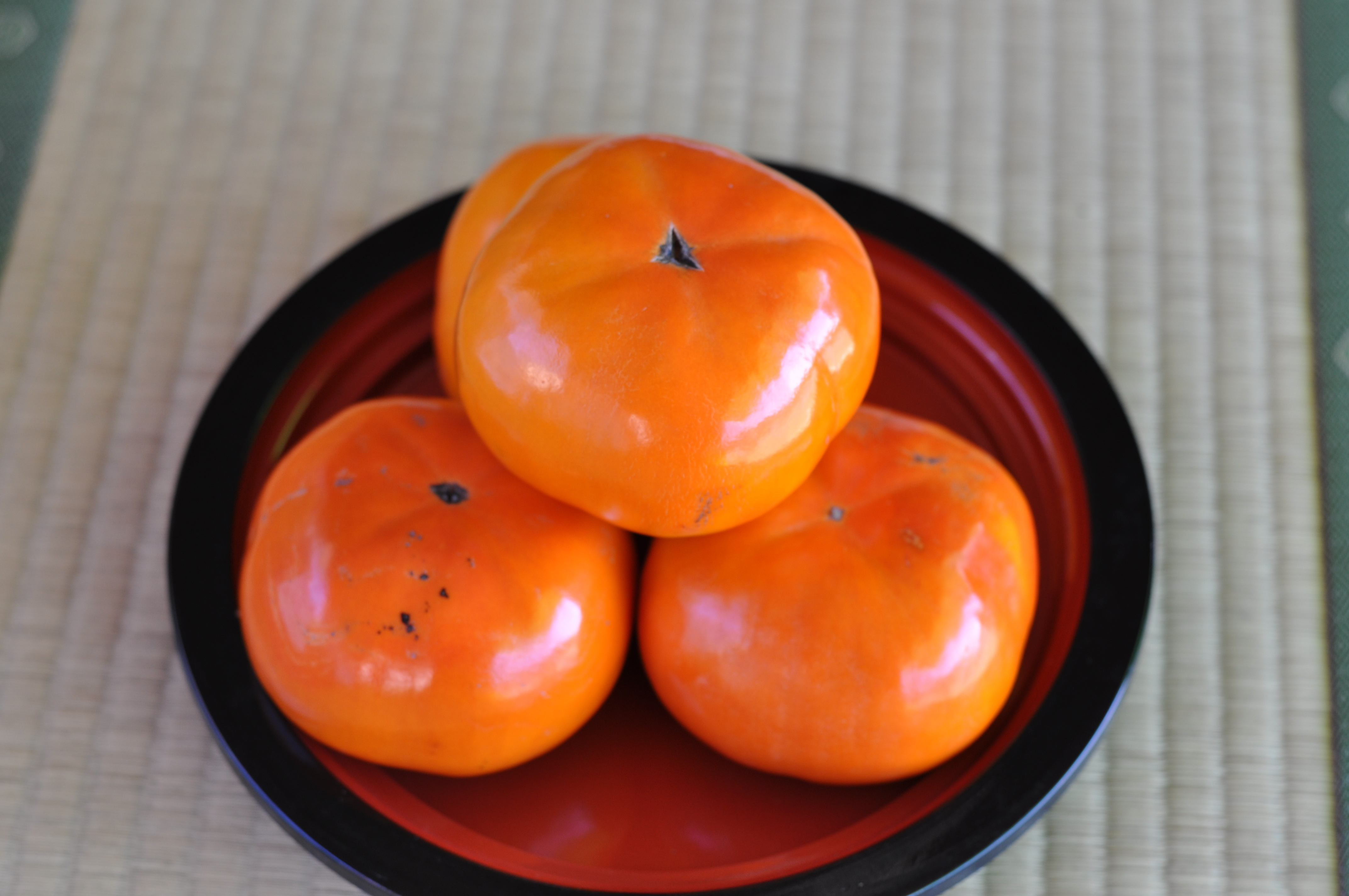 11月下旬発 幻の柿 次郎柿 ﾜｹｱﾘお徳用 小キズあり 中玉14個入 4 農家漁師から産地直送の通販 ポケットマルシェ