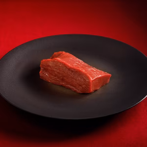 【春鹿】槌鹿　モモ肉　臭みなし！シンプルな味付けで！ロースト、ステーキ、カツに