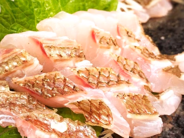 取り合い注意！あっという間になくなります。【ジューシー真鯛・あなたに逢い鯛。】