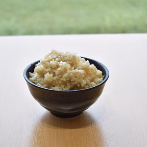 噛めば噛むほど甘い！白米２kg×玄米２kg【こだわりの冬期湛水不耕起移植栽培】