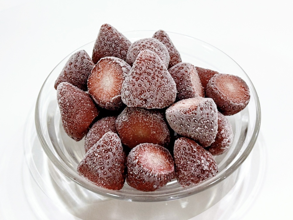 魅惑の黒いちご「真紅の美鈴」の冷凍いちご｜いちごの商品詳細