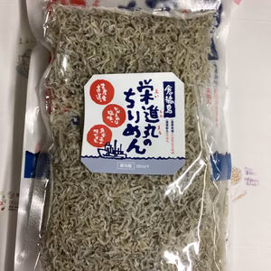 定番栄進丸のちりめんを180gと使いやすい量にしました。