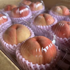 美味しい桃をみんなでシェア‼️ 品種お任せ　桃パック入り
