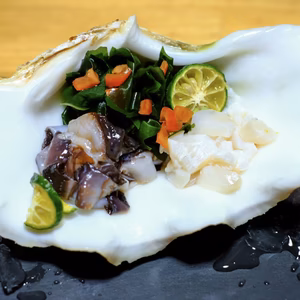 徳之島産【シャコガイ】2個1.7Kg（殻付き）