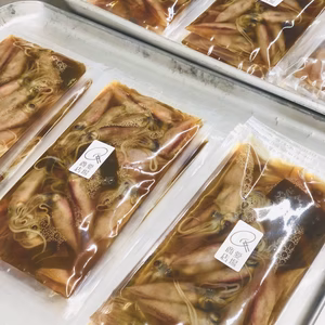 ホタルイカ沖漬け3pc〜　昆布締めとのセット商品などもあり！