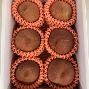 桃　陽夏妃  1キロ　秀品