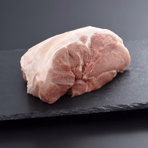 ウデブロック　カレーシチューに　発酵食品を食べて育った豚「雪乃醸」