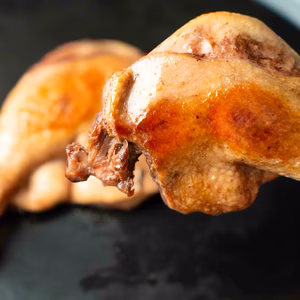 志筑鴨の骨付きコンフィ　500gパック