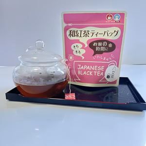 八女茶で作った和紅茶　　　