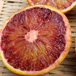 赤誘惑と魅力　濃厚小粒ブラッドオレンジ