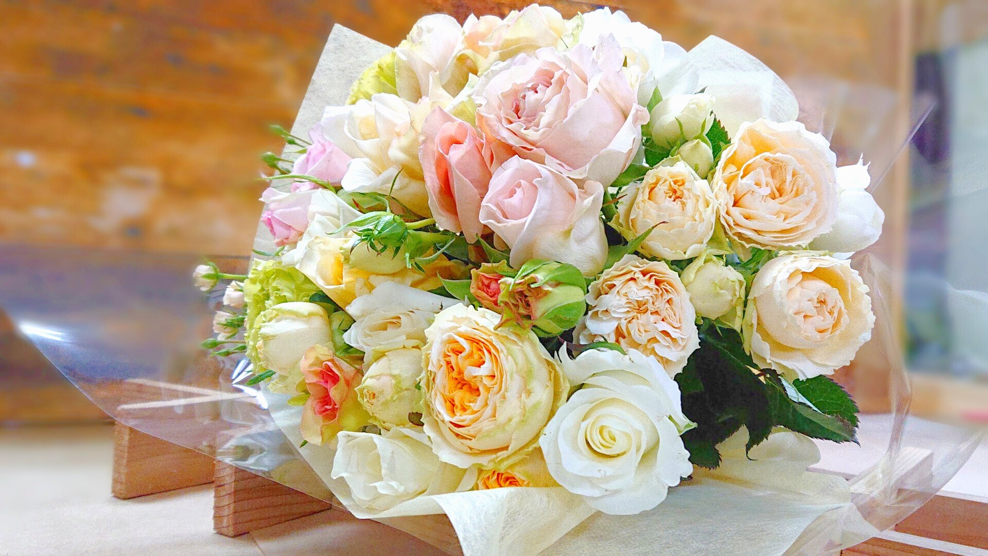 天使のバラミニ丈ブーケ 白系 35cm 本前後 農家漁師から産地直送の通販 ポケットマルシェ