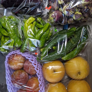 梨とすももと野菜セット