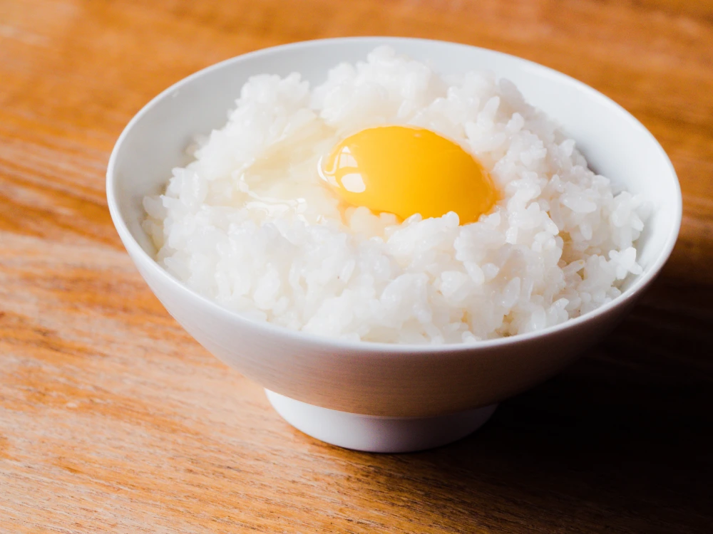 【10～5月,月1定期,常温】平飼い自然卵 白身ぷりぷり 黄身はレモン色