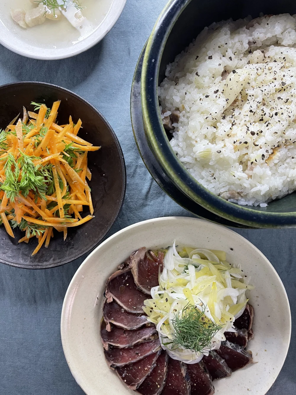 毎年5月を損してる！？新ニンニクの炊き込みご飯を食べたことありますか？
