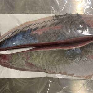 【皮なし半身サク】金寿カンパチ３枚おろし　半身1枚分