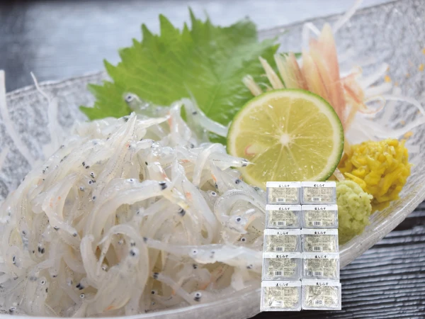 愛媛県産】鮮度との闘い！極上鮮度の生しらす50g×10｜魚介類の商品詳細