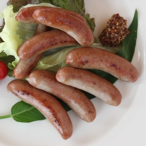 【夏ギフト】田んぼ豚の旨みたっぷり！無塩せきウィンナー150g2P～
