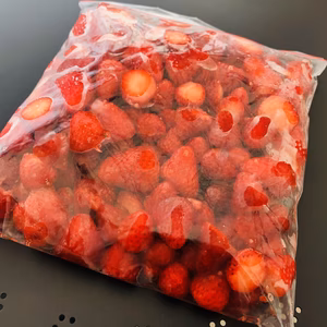 冷凍いちご　（1kg）