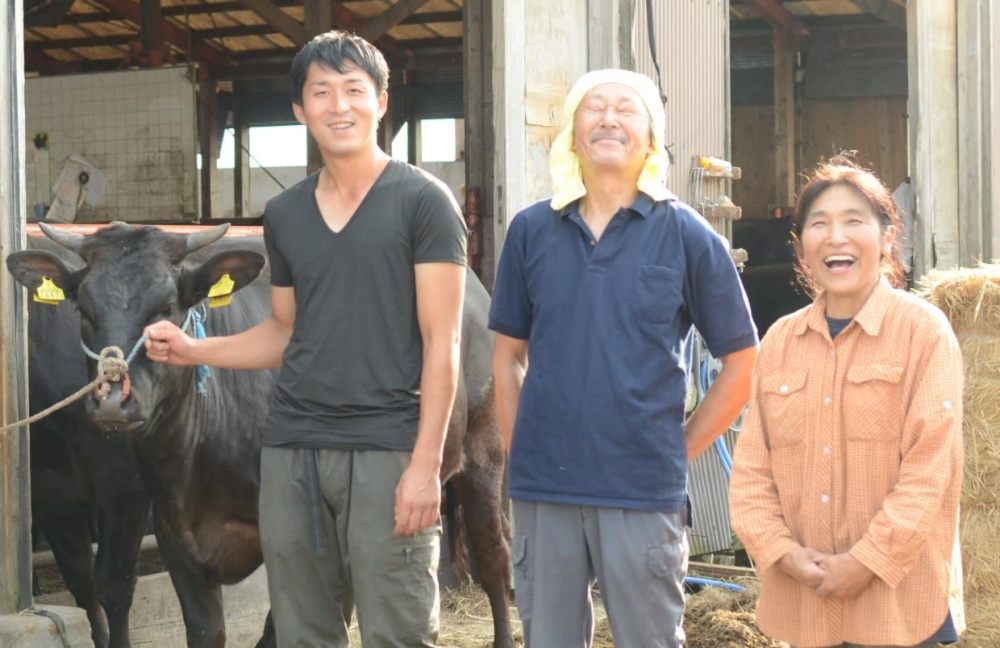 株式会社あかまる牛肉店の通販 鳥飼賢吾さん 農家漁師から産地直送の通販 ポケットマルシェ