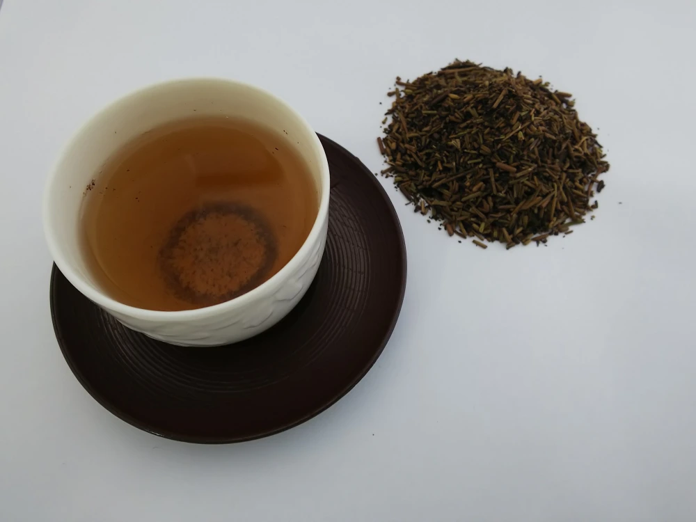 【ネコポス便】（送料無料）八女棒ほうじ茶　一番茶100％使用。