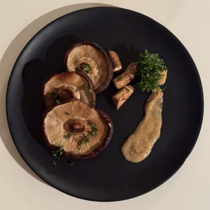 【肉厚】北海道産生しいたけ～格別な風味の椎茸で贅沢な時間を～(特大品)