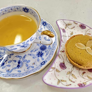 オリーブタルト６個/オリーブティーのほうじ茶５包付