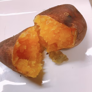 サツマイモ【紅はるか 4～6本】　【農薬不使用】　               