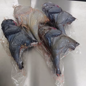 烏骨鶏と丸鶏の4羽セット（1kg以上×4）