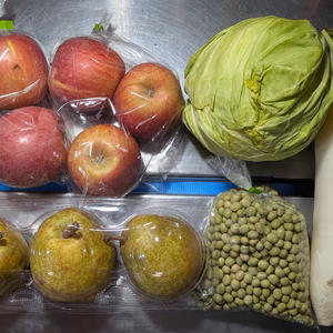 青豆、キャベツ、ダイコン、ラ・フランス、リンゴ