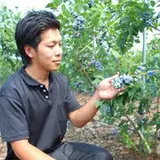 成田健太郎 | みのり果樹園