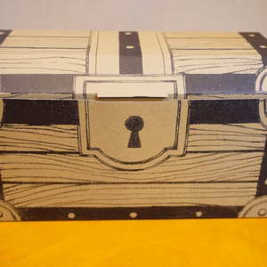 子供の憧れの宝箱！真っ赤な宝石トマト入り