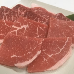 あか牛　焼肉用　1kg