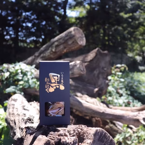 大切に一粒一粒磨いて作った鬼丸黒にんにく