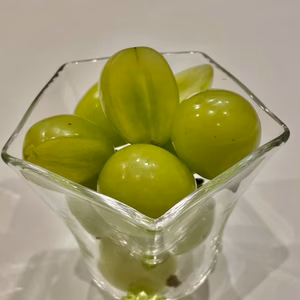 熊本県産　シャインマスカット！！　1.2kg（300g✖️4パック）