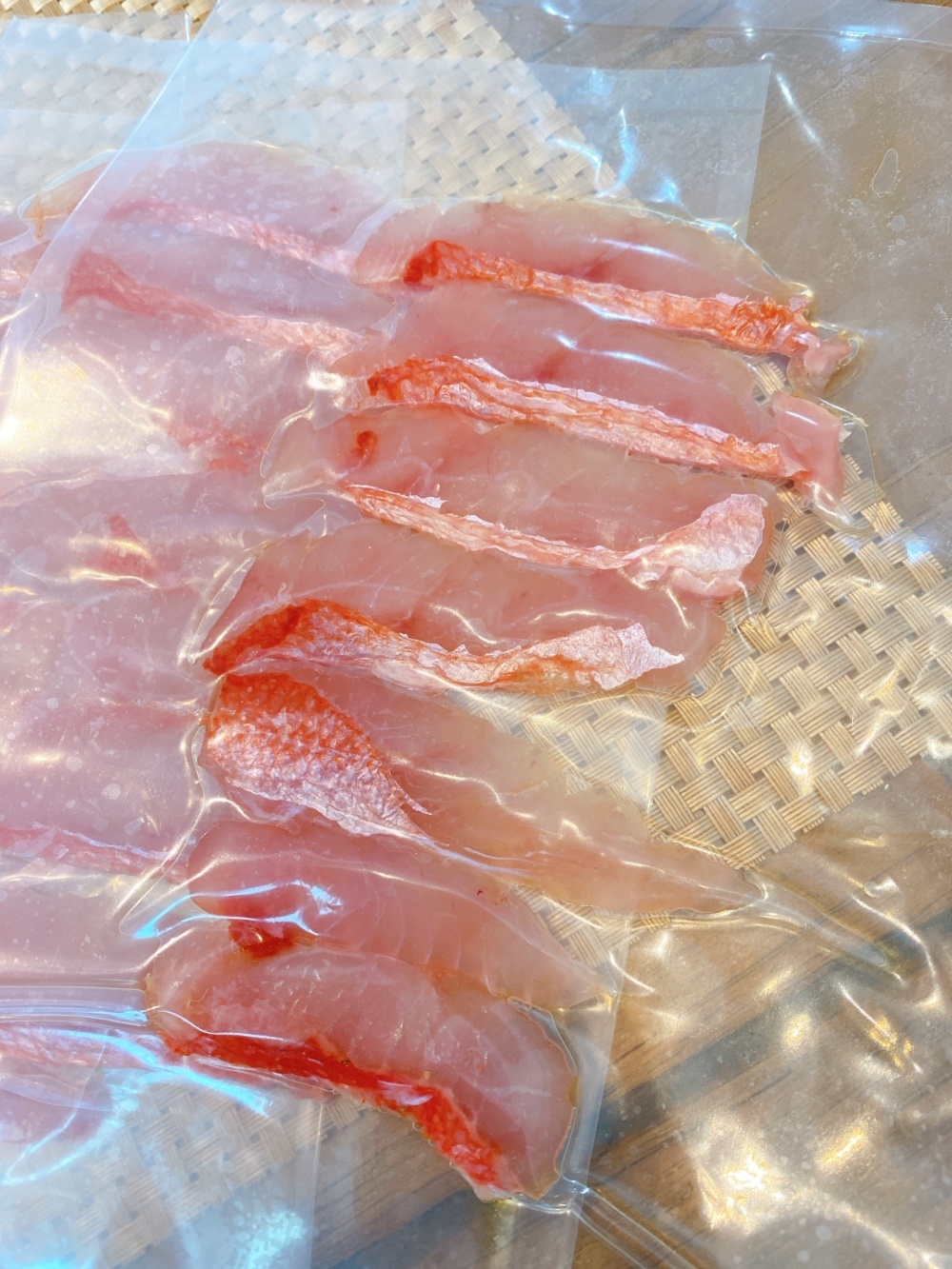 食べてビックリ金目鯛の生ハム 農家漁師から産地直送の通販 ポケットマルシェ