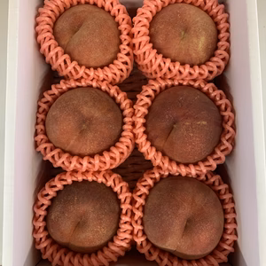 桃　陽夏妃  1キロ　秀品