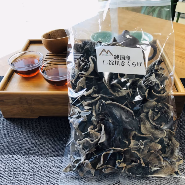 年末年始のお料理、鍋具材に　高知県産仁淀川　黒きくらげ/100g/ホールタイプ