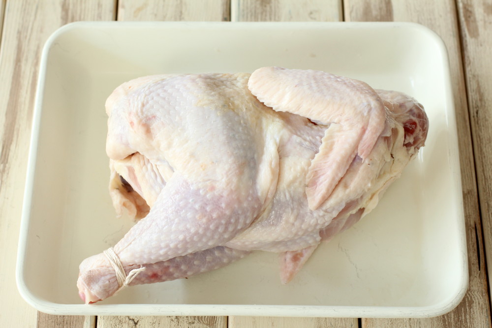 domestic whole chicken 国産新鮮丸鶏中抜き1.8kg 人気アイテム