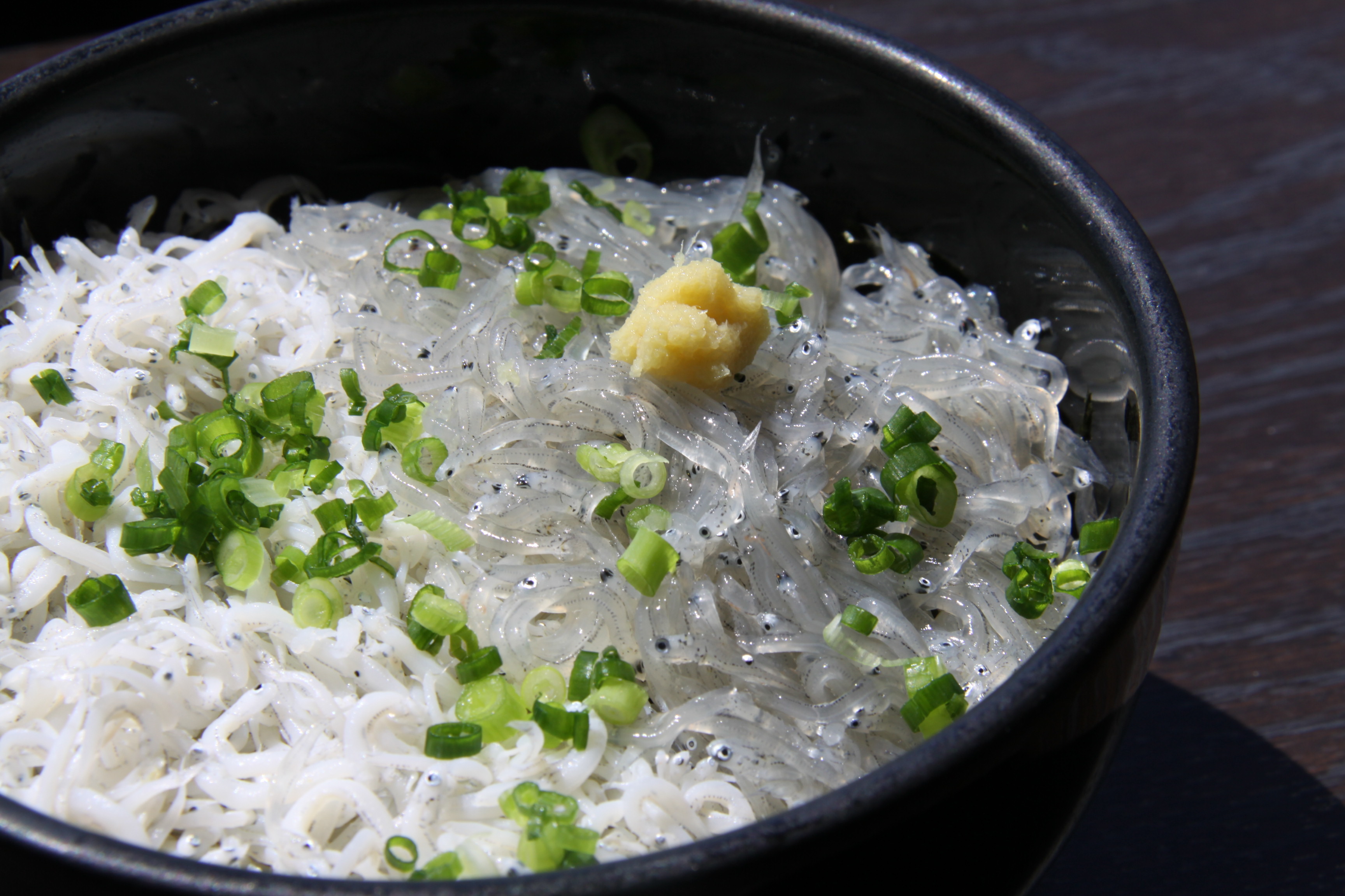 豪華２色丼】小分け4食分！生・釜揚げしらす計400g(各50g×4P)｜しらす 