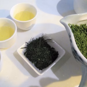 メール便♡2025年新茶!!特上かぶせ煎茶-月光陽光【煌】・農薬不使用お茶