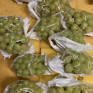 訳あり家庭用シャインマスカット　小房小粒1キロ以上5-6房