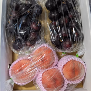 すももと桃のセット