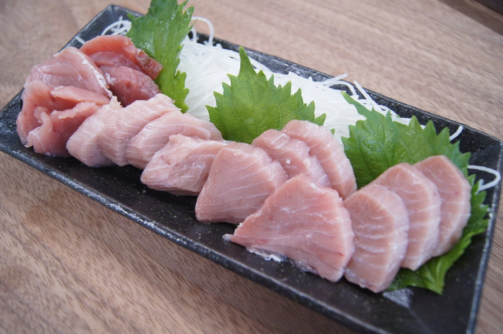 青森県産天然本マグロ 希少部位 心臓 頭肉 カマトロ セット 230ｇ 魚介類の商品詳細 ポケットマルシェ 産直 産地直送 通販 旬の果物 野菜 魚介をお取り寄せ