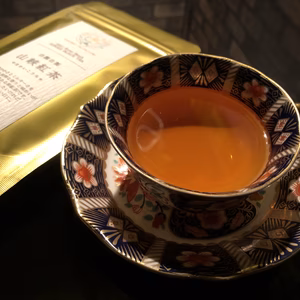 秋〜冬におすすめ！スっと華やかな味わい『山峡紅茶』20g