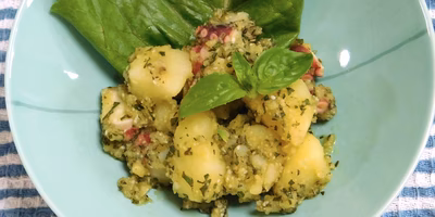 モヤモヤ吹き飛ぶ！タコとバジルのポテトサラダの薬膳レシピ